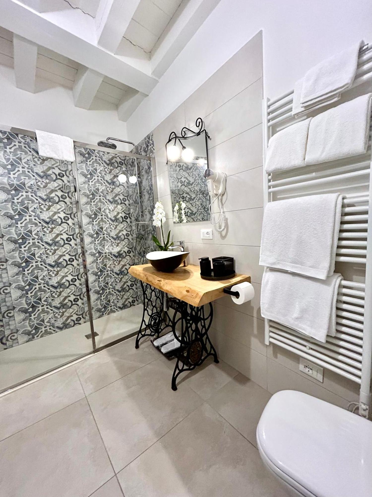 Rosso Verona Suite-Free Parking Exterior photo