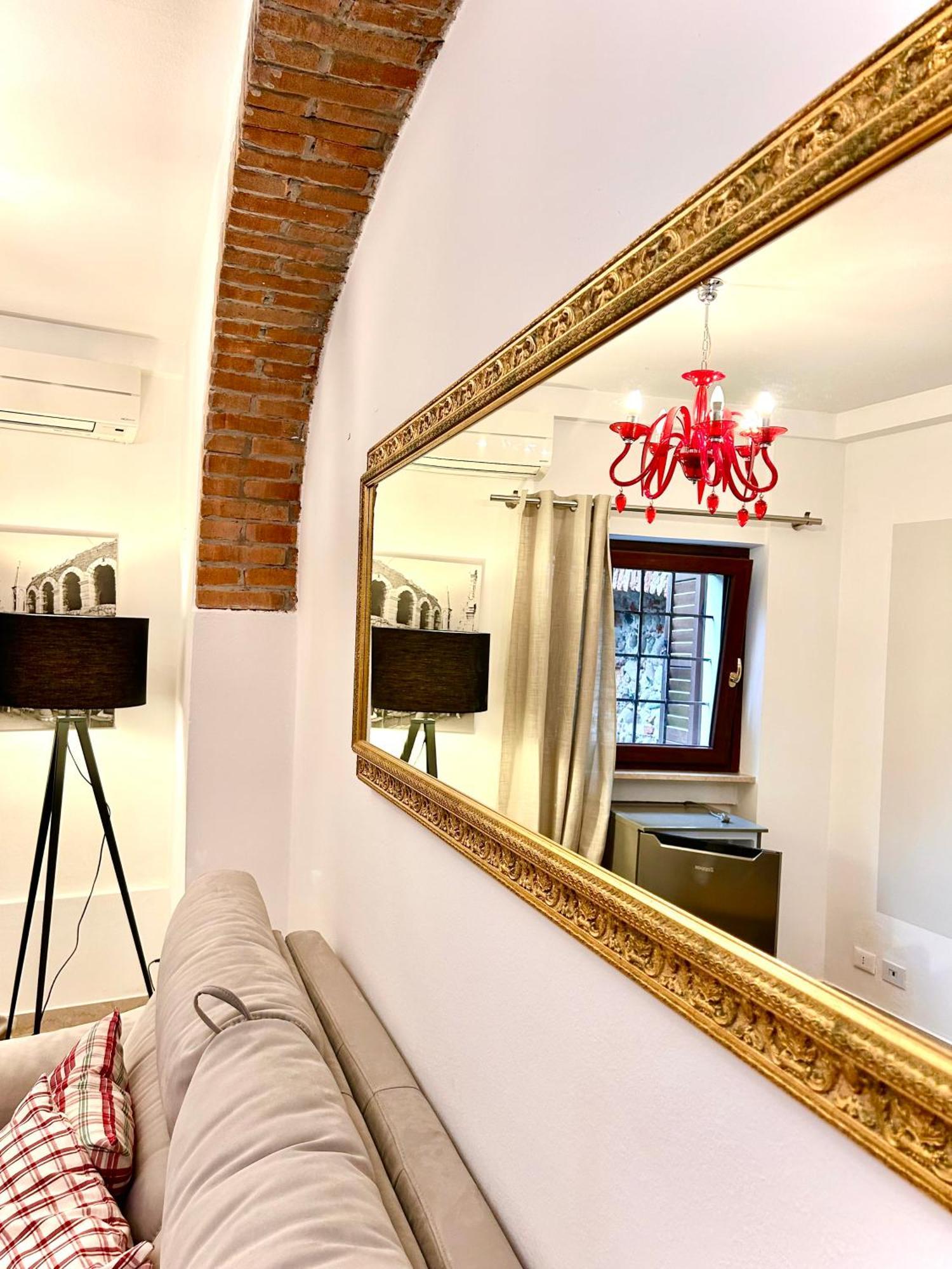 Rosso Verona Suite-Free Parking Exterior photo