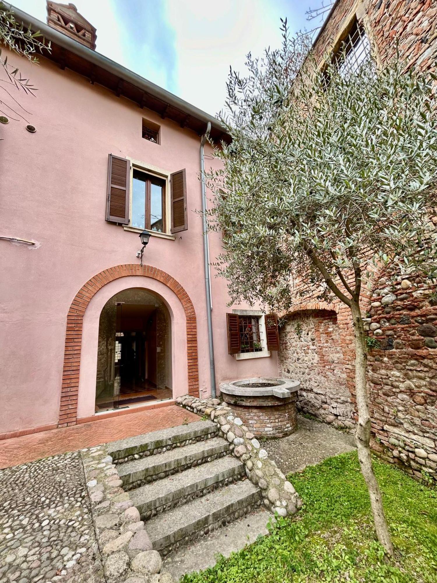 Rosso Verona Suite-Free Parking Exterior photo